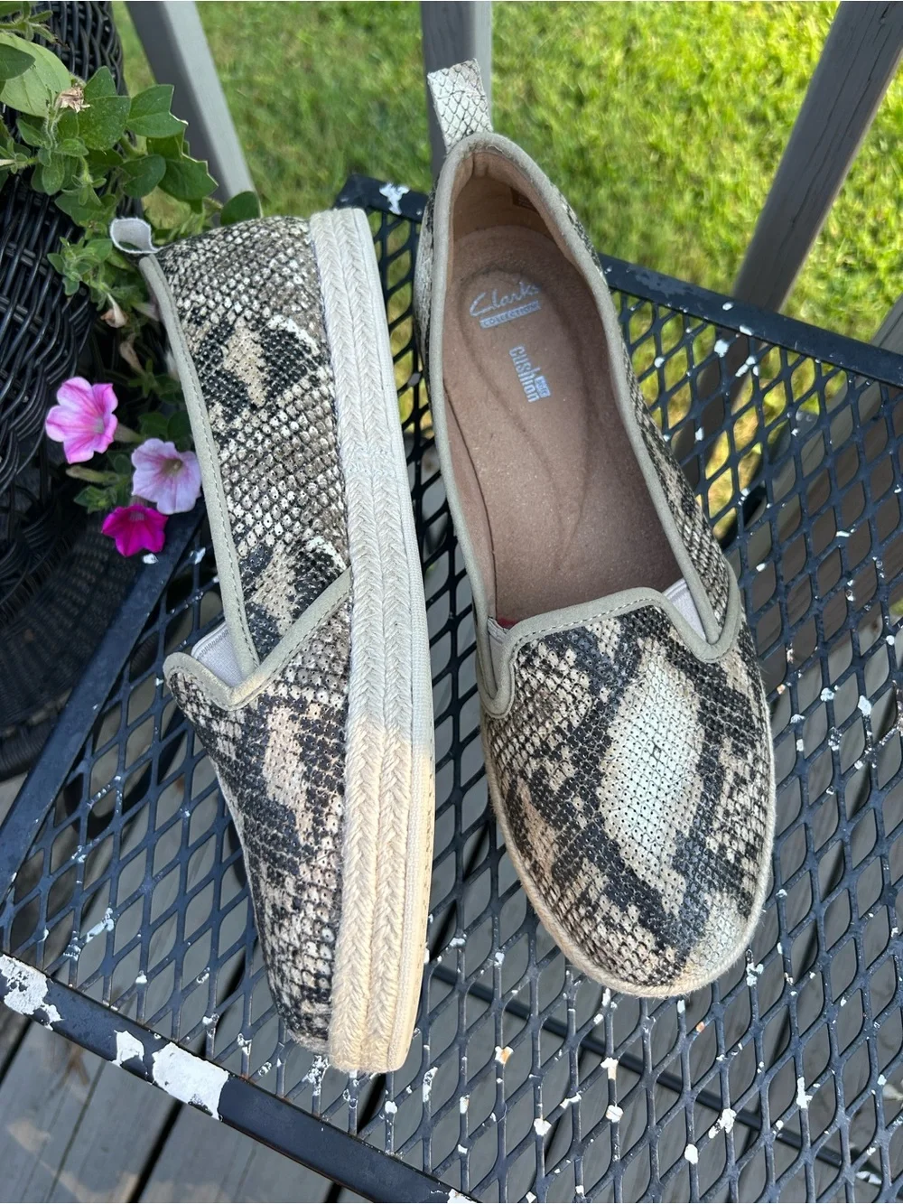 Clarks Collection Women’s Slip-On Snake Print Espadrille Sneakers Size 12M